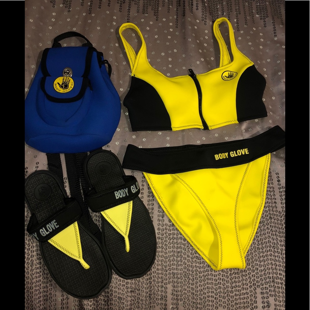 Body Glove swim suit set